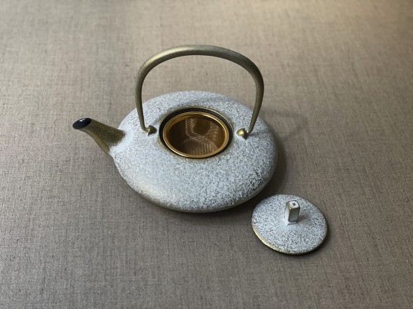 Nanto Teapot